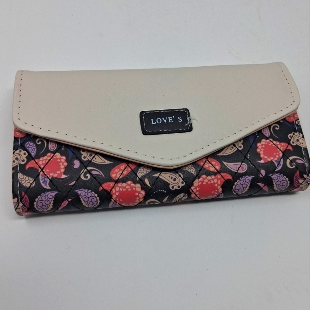 NEW Love Cream and Multicolor Women's Wallet. Size 7.5"ร4"